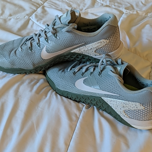 nike metcon 4 size 14